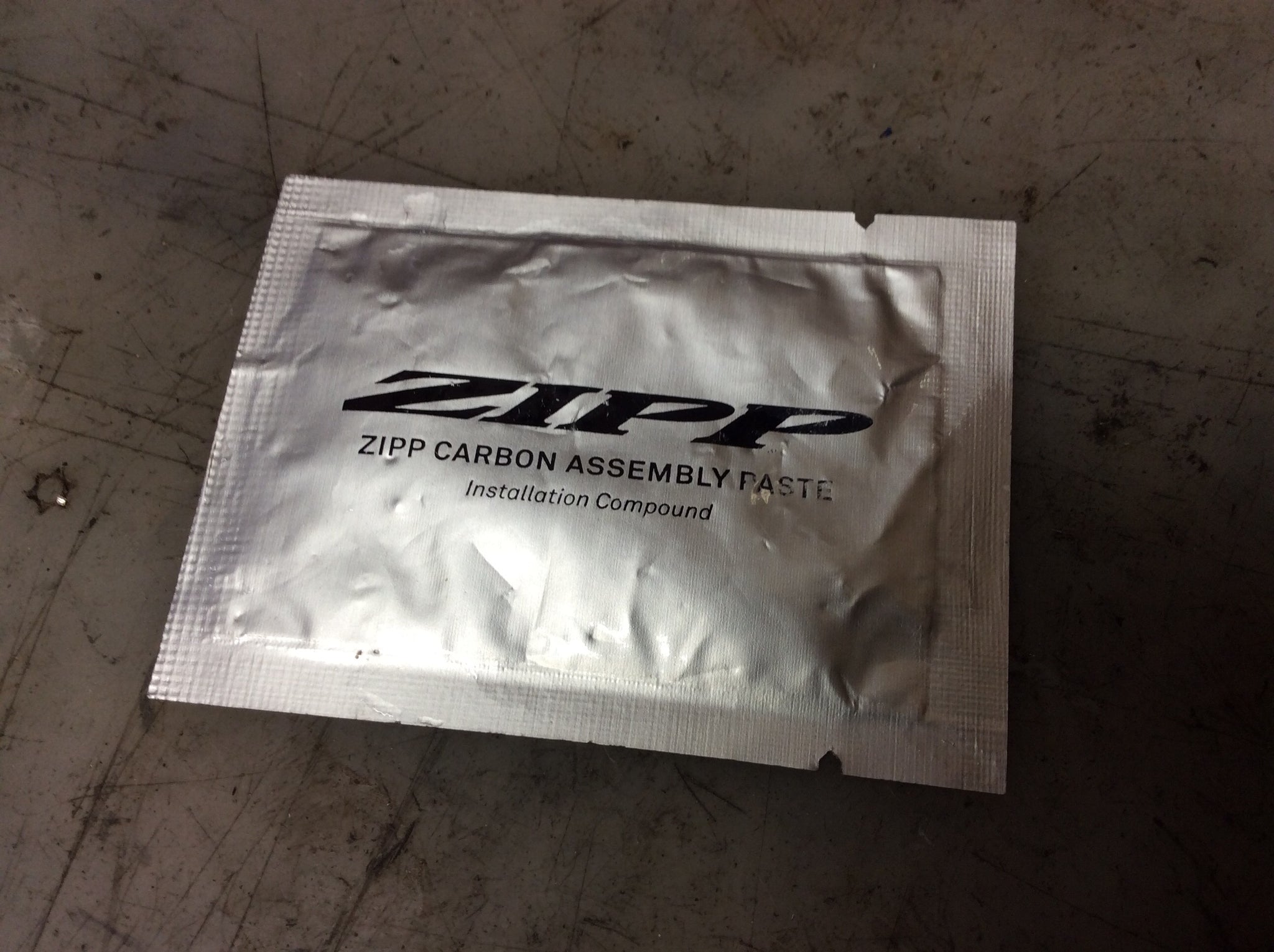 Zipp Carbon Assembly Paste